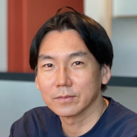 堀田 覚