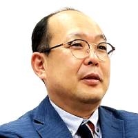 宮崎 英基